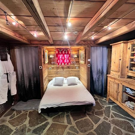 Hotel Les Chalets De Philippe Avec Jacuzzis Privatifs Шамони Экстерьер фото