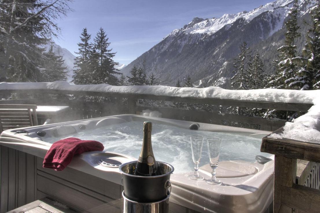 Hotel Les Chalets De Philippe Avec Jacuzzis Privatifs Шамони Экстерьер фото