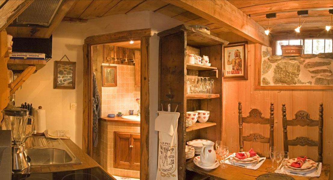Hotel Les Chalets De Philippe Avec Jacuzzis Privatifs Шамони Экстерьер фото