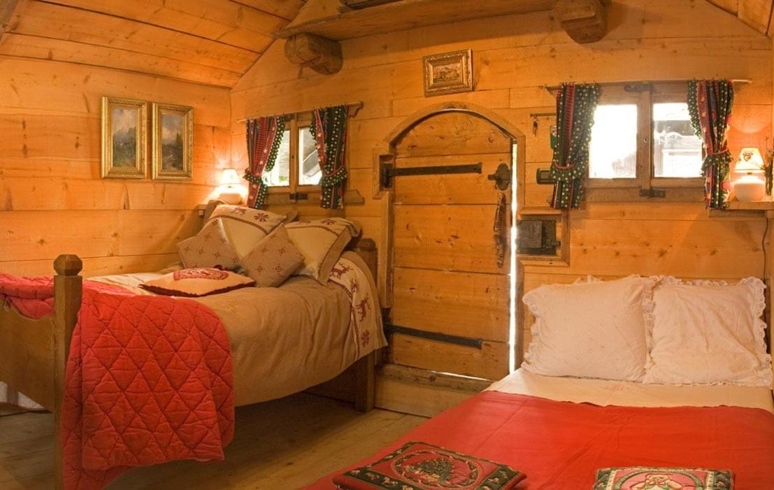 Hotel Les Chalets De Philippe Avec Jacuzzis Privatifs Шамони Экстерьер фото