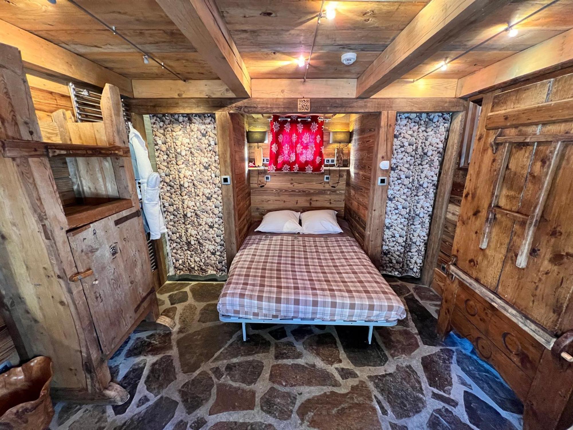 Hotel Les Chalets De Philippe Avec Jacuzzis Privatifs Шамони Экстерьер фото